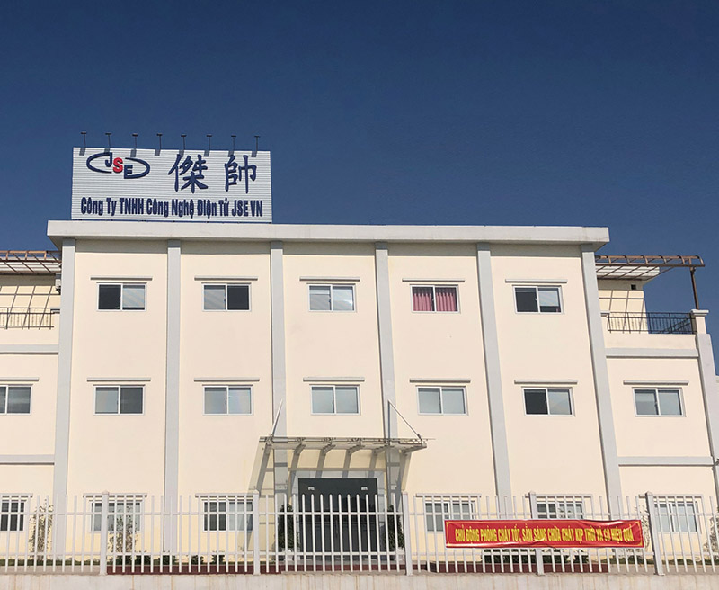 越南杰帥電子有限公司采購我司晉力達(dá)2臺大型波峰焊，用于數(shù)據(jù)線及充電器加工